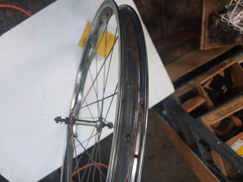 Vinntage schwinn wheel inch - wheel,