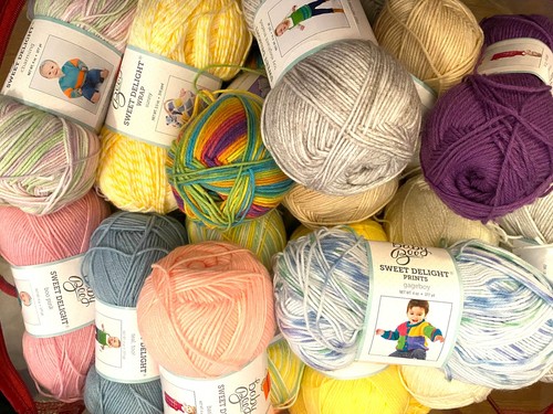 Baby bee sweet delight - bee, yarn
