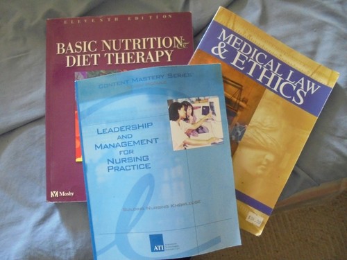 Nursing school books bundle - books, of