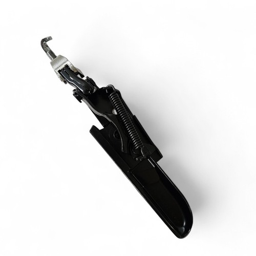 Convertible top latch - top, rh