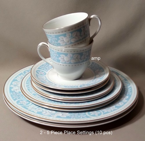 Royal doulton hampton court - doulton,
