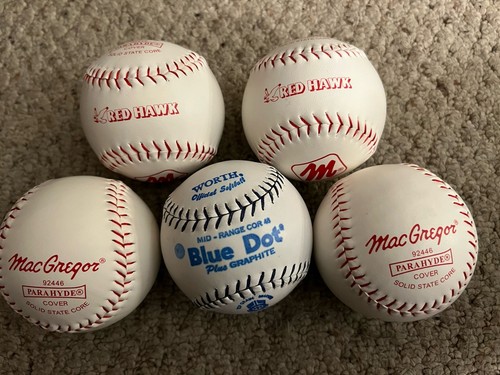 Lot macgregor softballs - of,