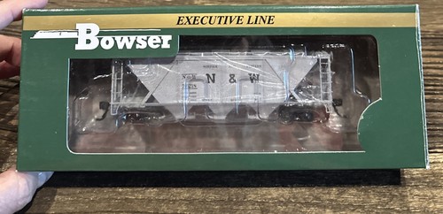 Bowser executive line - line, ho