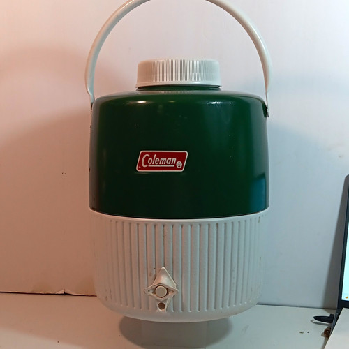 Vtg coleman gallon - gallon, water