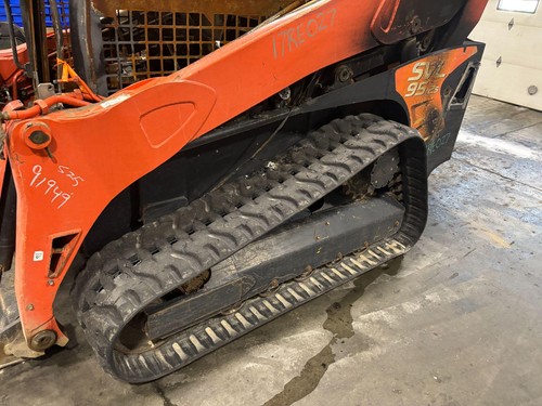 Kubota svl95 frame used - used, |