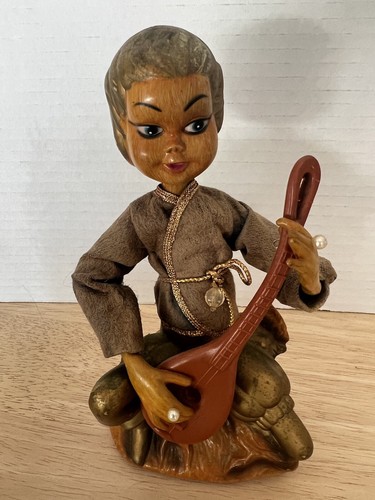 Folk asian art wood - art, carved