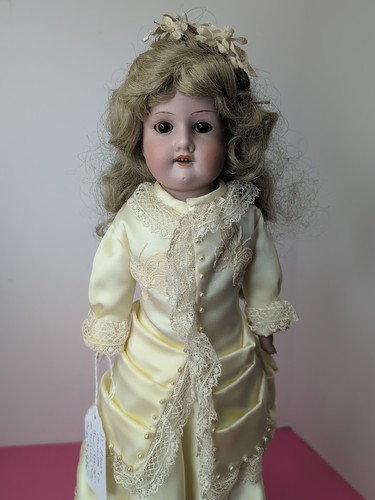 Antique armand marseille - antique,