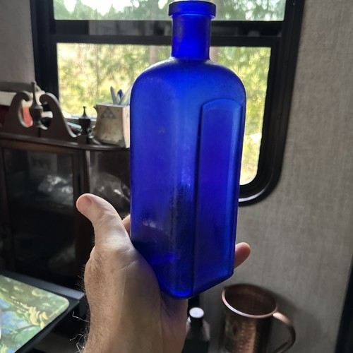 Large heavy antique - antique, blue