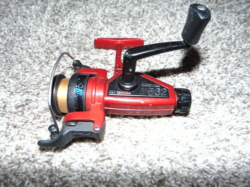 Vintage red abu garcia - red,