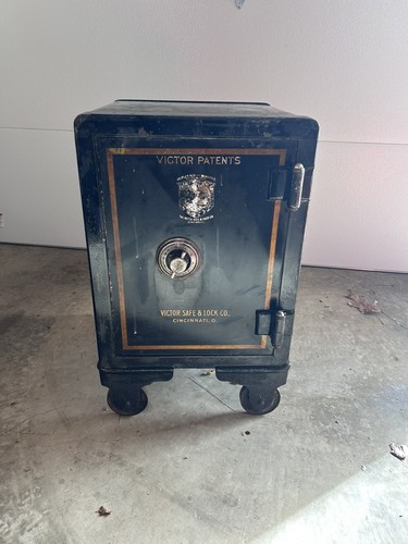 Antique victor safe lock co - antique,