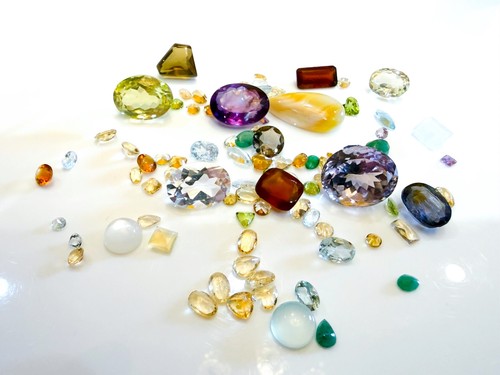 102 carat gem - 102,