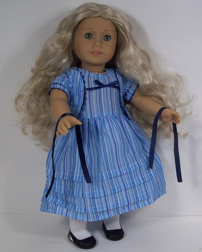 Sewing defect blue dress doll - defect,