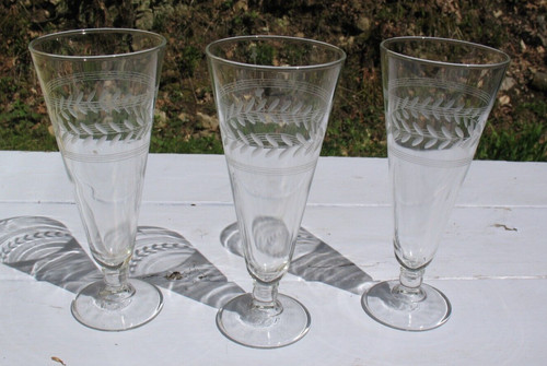 Vintage pilsner beer - tall, 7.5"