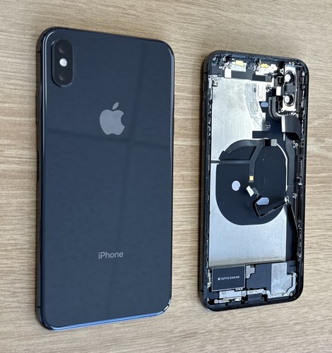 Iphone max space - xs,