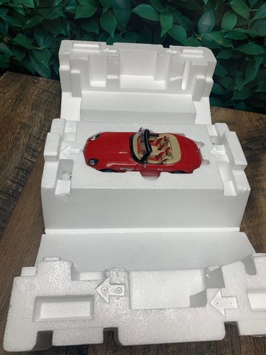 New box diecast - in,
