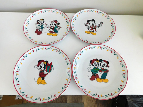 Disney christmas plates - disney,