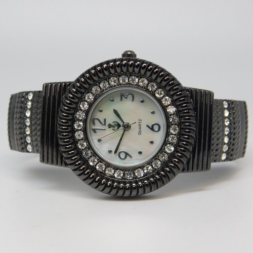 Premier designs 11 cuff - e-11,