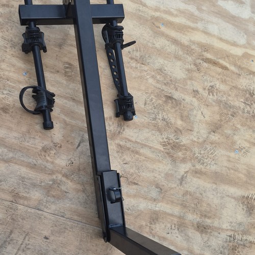 Thule hitch mount - 2-bike, rack
