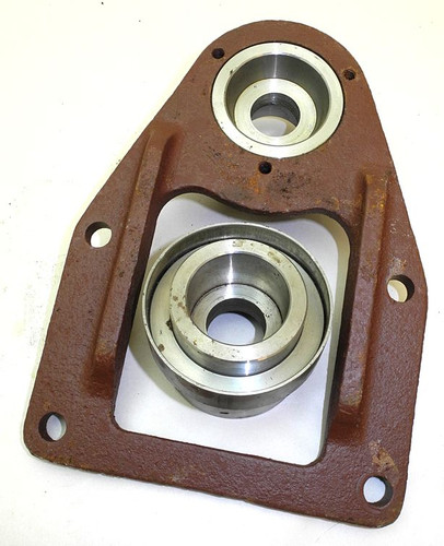 New outer trunnion cletrac - new,