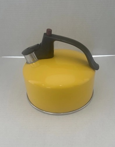 Vintage regal ware yellow - ware,