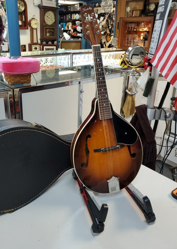 Nice kentucky mandolin - nice,
