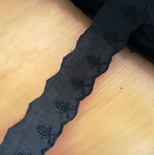 Yards wide black - yards, 2''