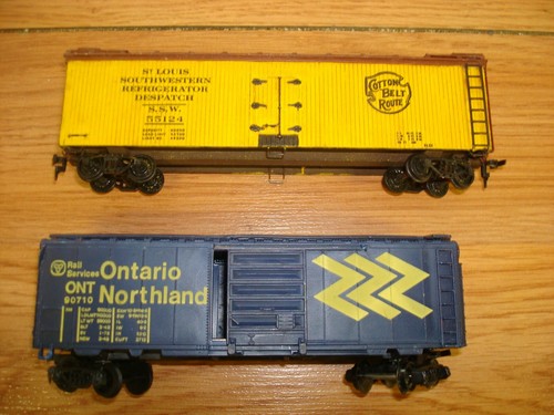 Vintage boxcars st - vintage, ho