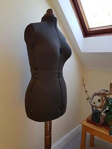 Dress form - ,