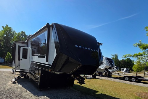 Brinkley g4000 5th wheel - brinkley,