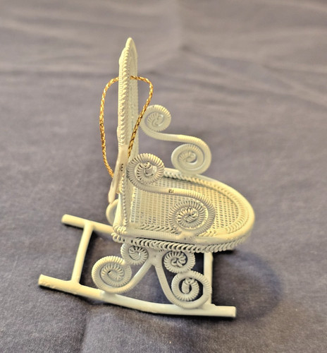 Vintage miniature dollhouse - miniature,