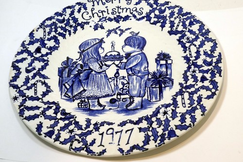 Merry christmas plate 1977 - a,
