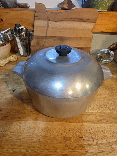 Vintage wagner ware - ware, sidney
