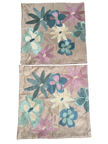 Pier one set zip pillow - one, of