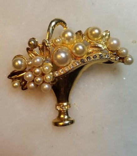 Victorian style vintage easter - style,