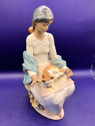 Lladro figurine peaceful rest - figurine,