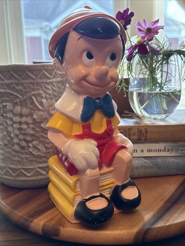 Vintage walt disney pinocchio - walt,