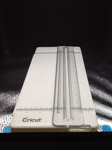 Cricut portable trimmer - portable, 13