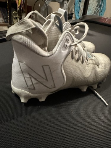 New balance freeze cleats - new,