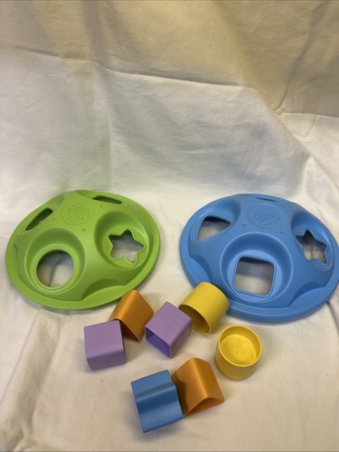 Green toys blue shape - &,
