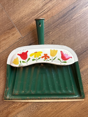 Vintage reed metal dust - metal, pan