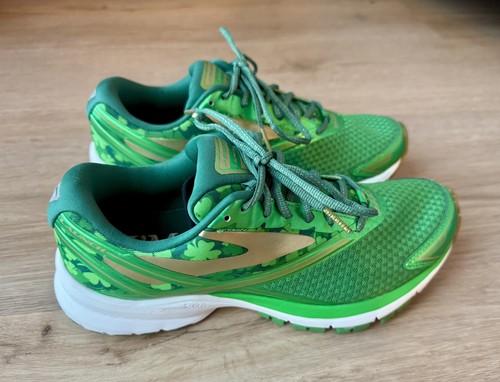 Brooks women running shoe - women’s,