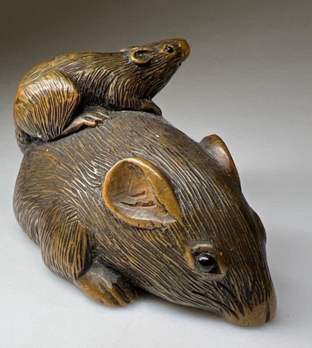 Mouse antique netsuke wood - netsuke,