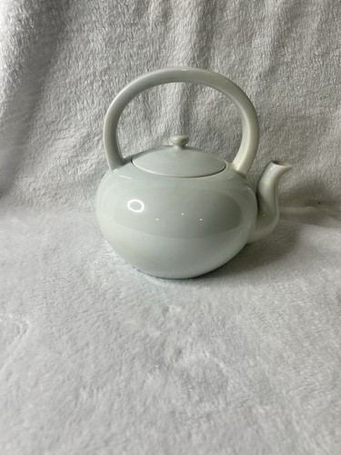 Signed korean white - korean, porcelain