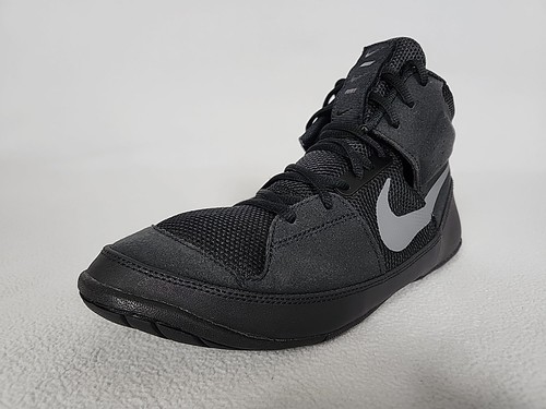 Nike fury wrestling - shoes, size