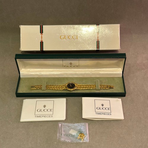 Gucci vintage gold tone - gucci, watch