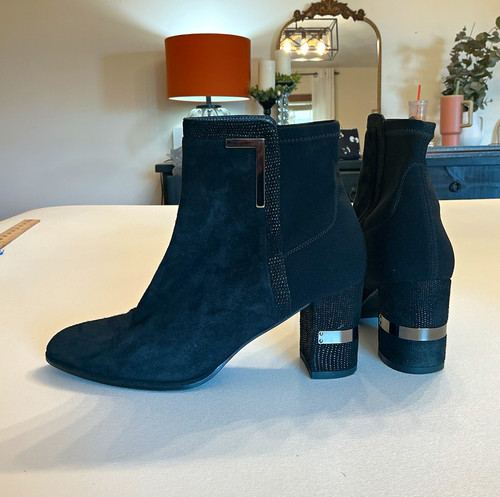 Stuart weitzman black suede - weitzman,