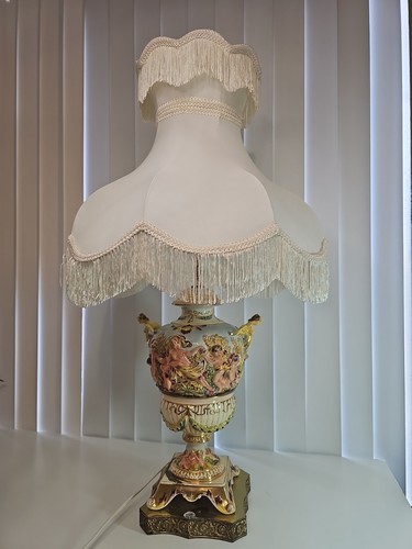 Vintage figural porcelain - figural,