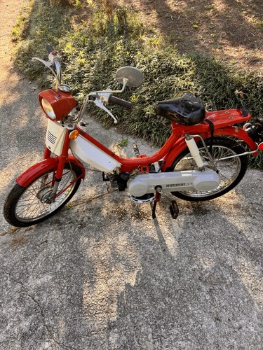 This honda moped bike - honda,