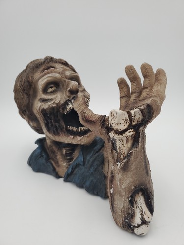 Ebros spooky walking dead - spooky,