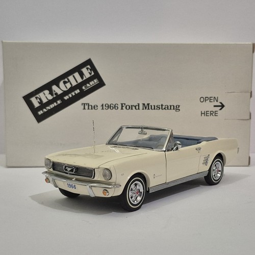 Danbury mint 1966 ford - 1966,